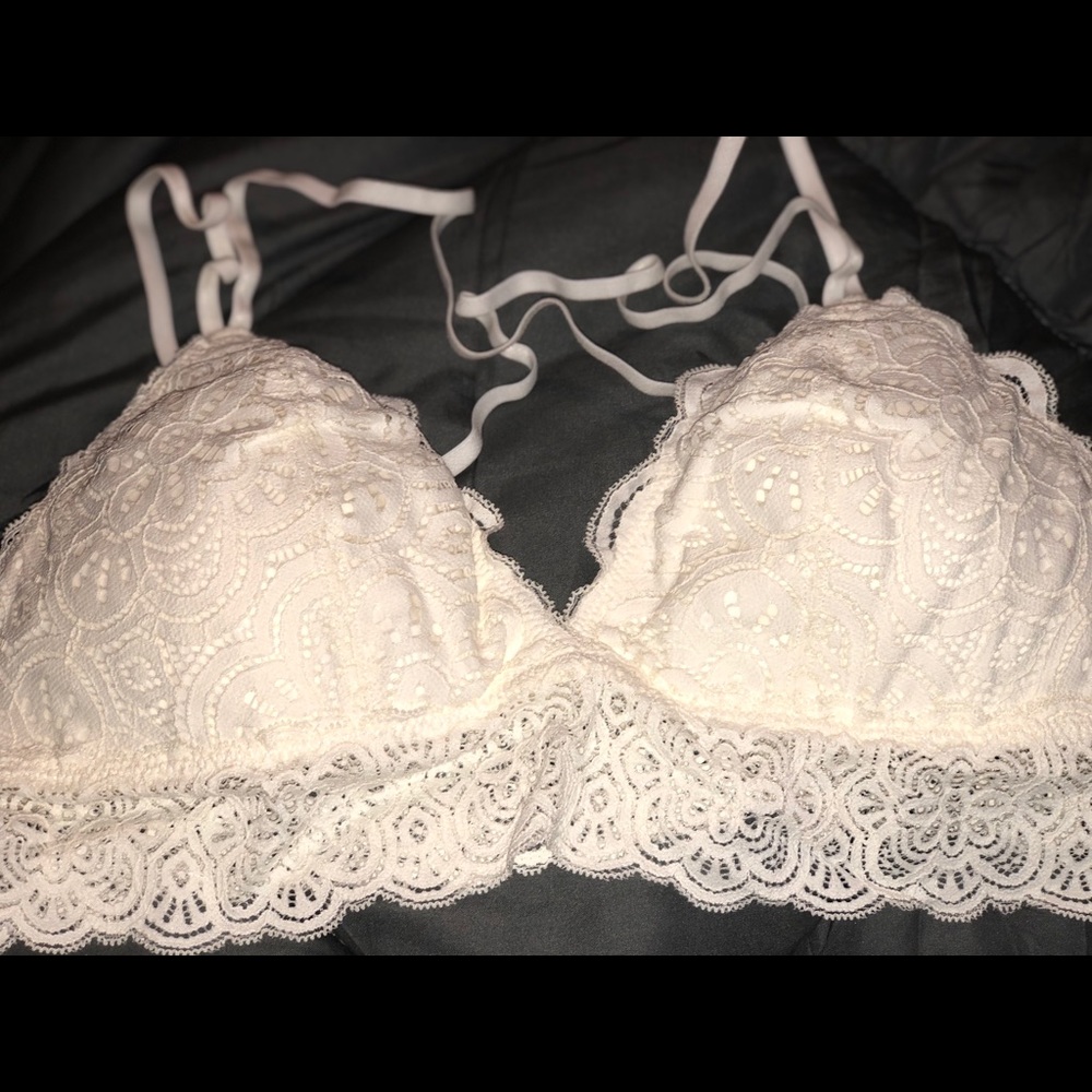 Arie lace bralette